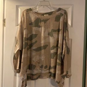 Light weight bat wing camo print sweater in size large